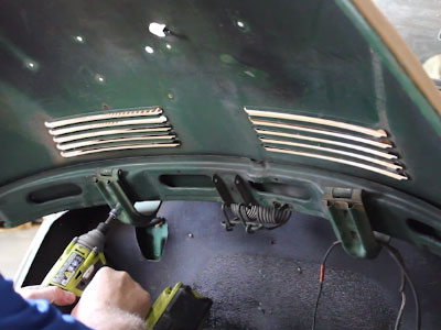 Removing Beetle Decklid.